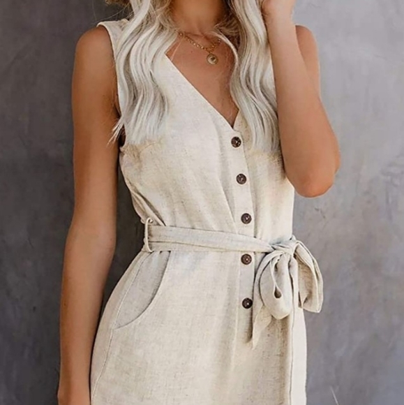 NWOT Cream Linen Button Up Romper Size S/M - Picture 1 of 8